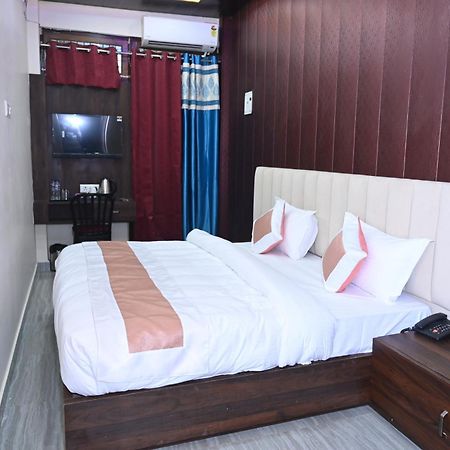 Sun High Stay Luxury Guest House Varanasi Eksteriør billede