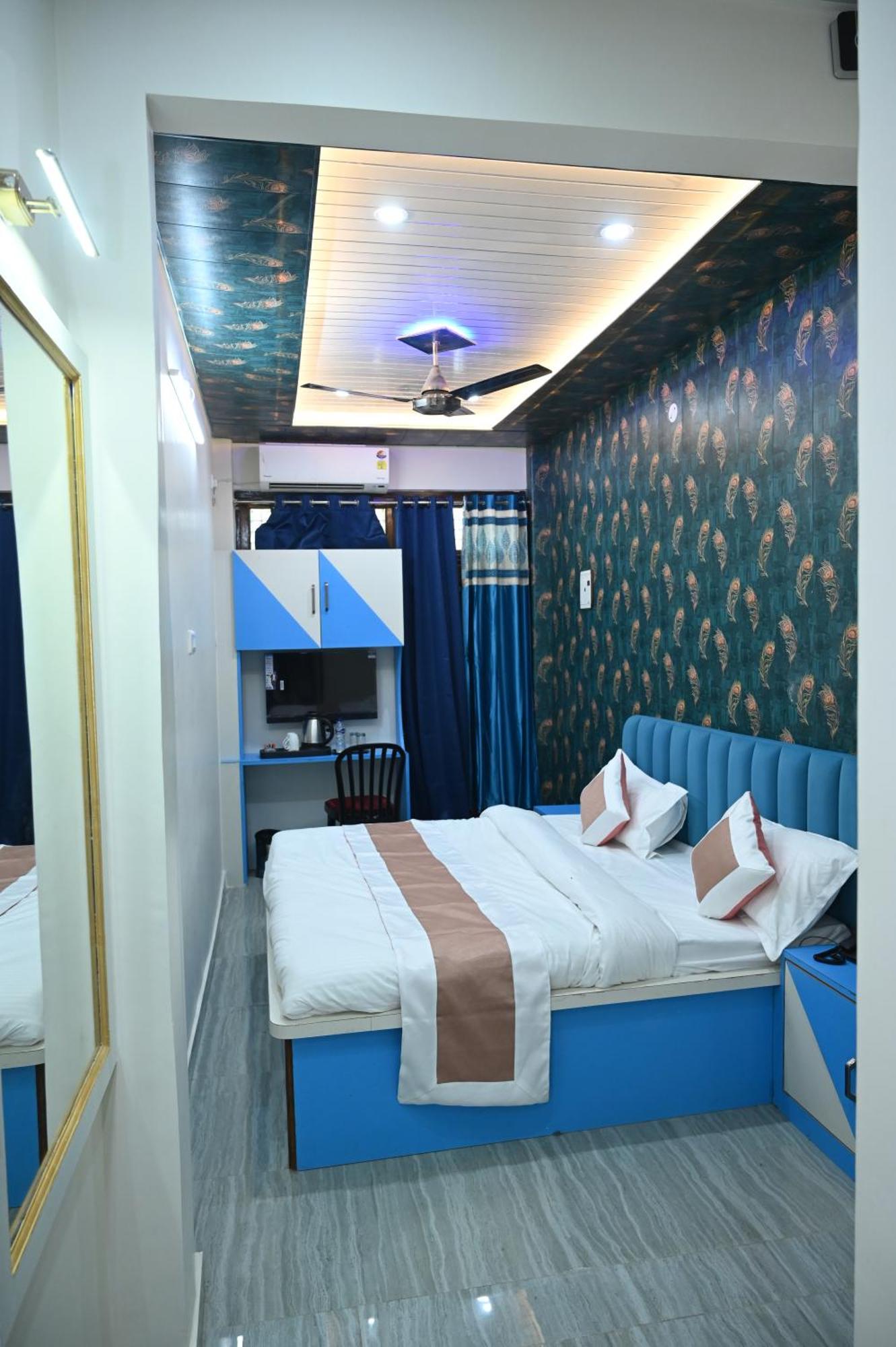 Sun High Stay Luxury Guest House Varanasi Eksteriør billede