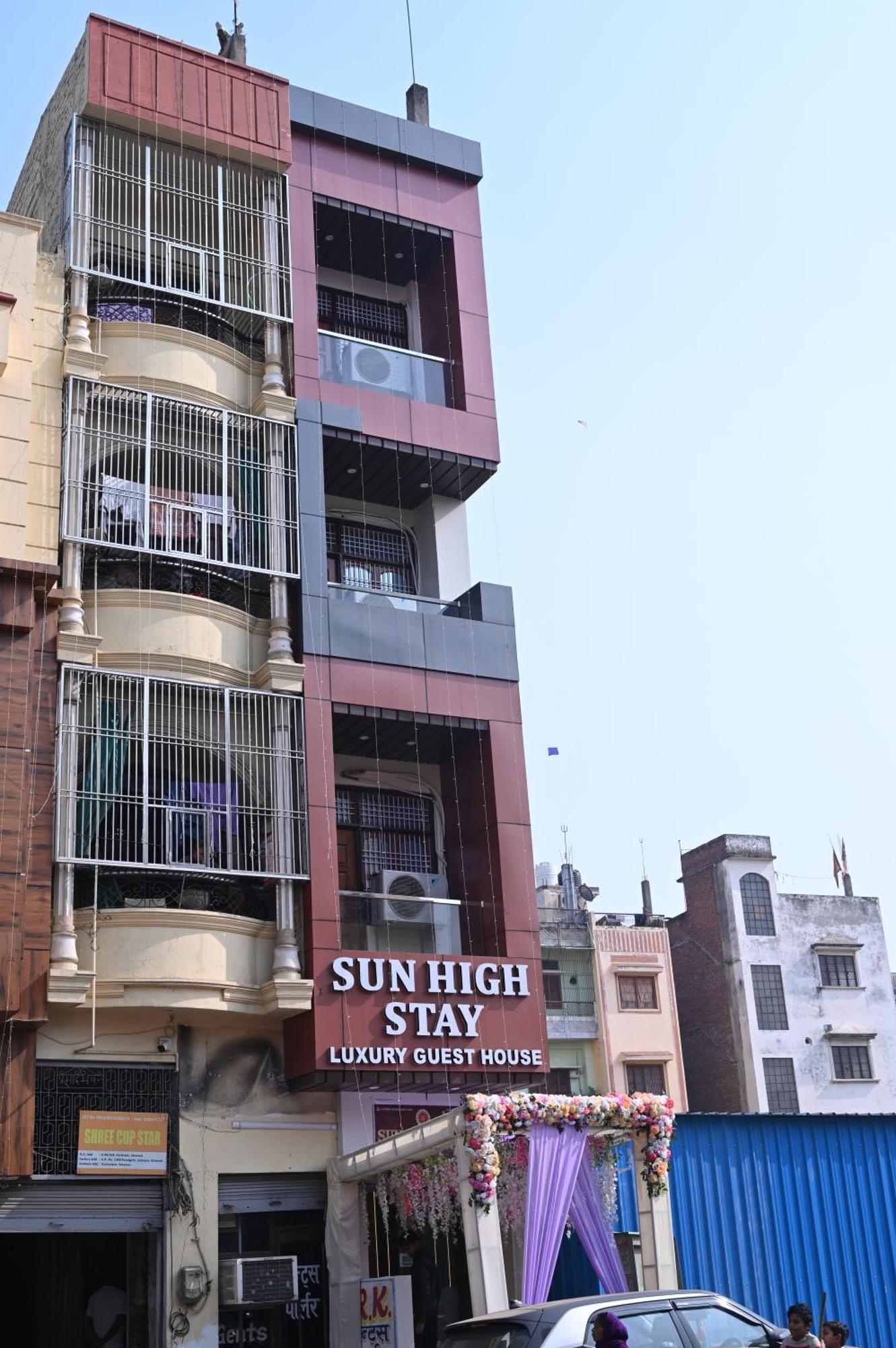 Sun High Stay Luxury Guest House Varanasi Eksteriør billede